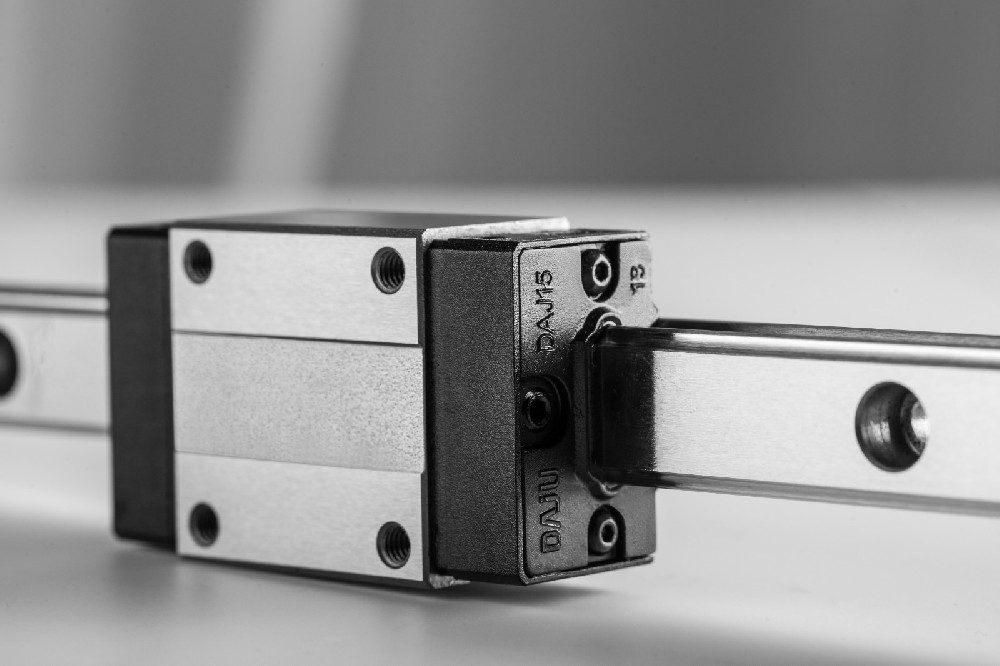 恒而達(dá)直線導(dǎo)軌（一）